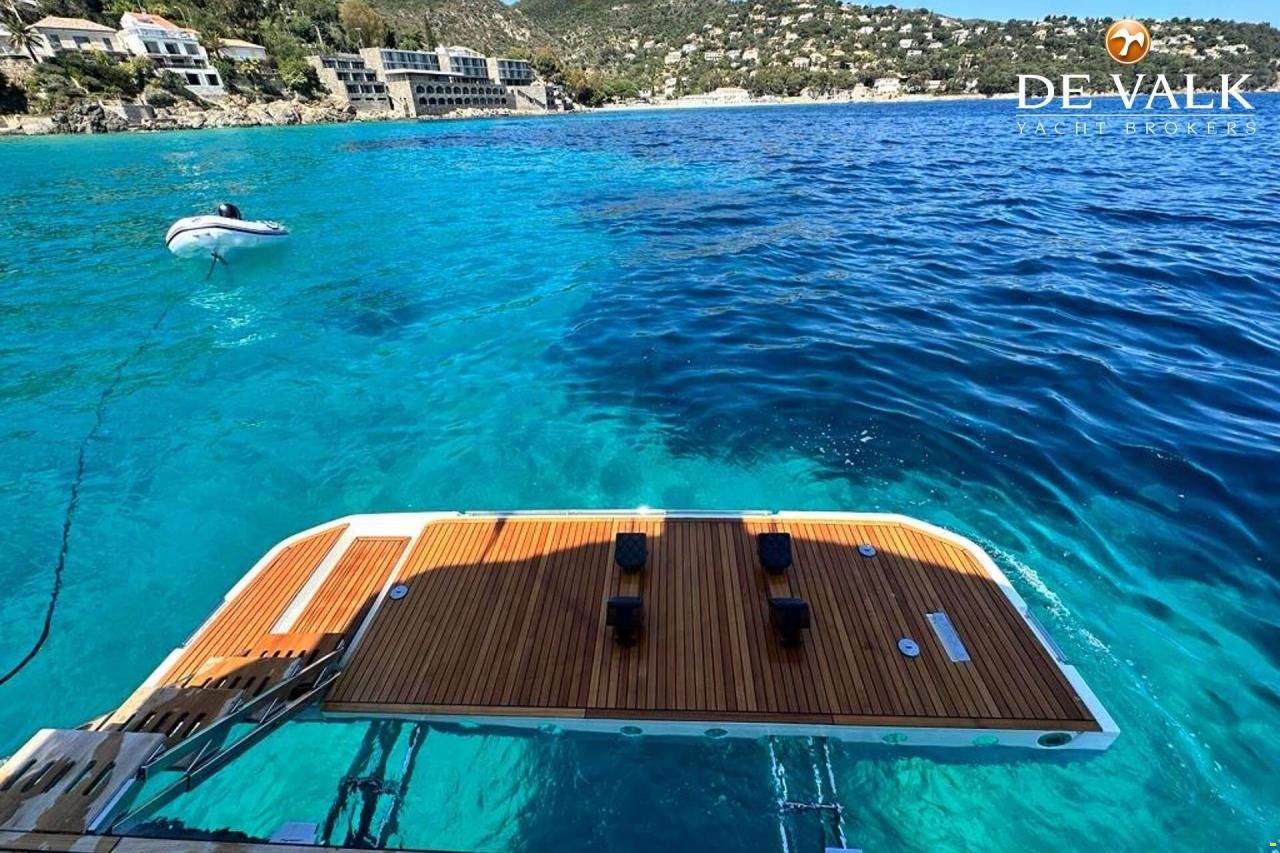 Jeanneau Prestige 50.