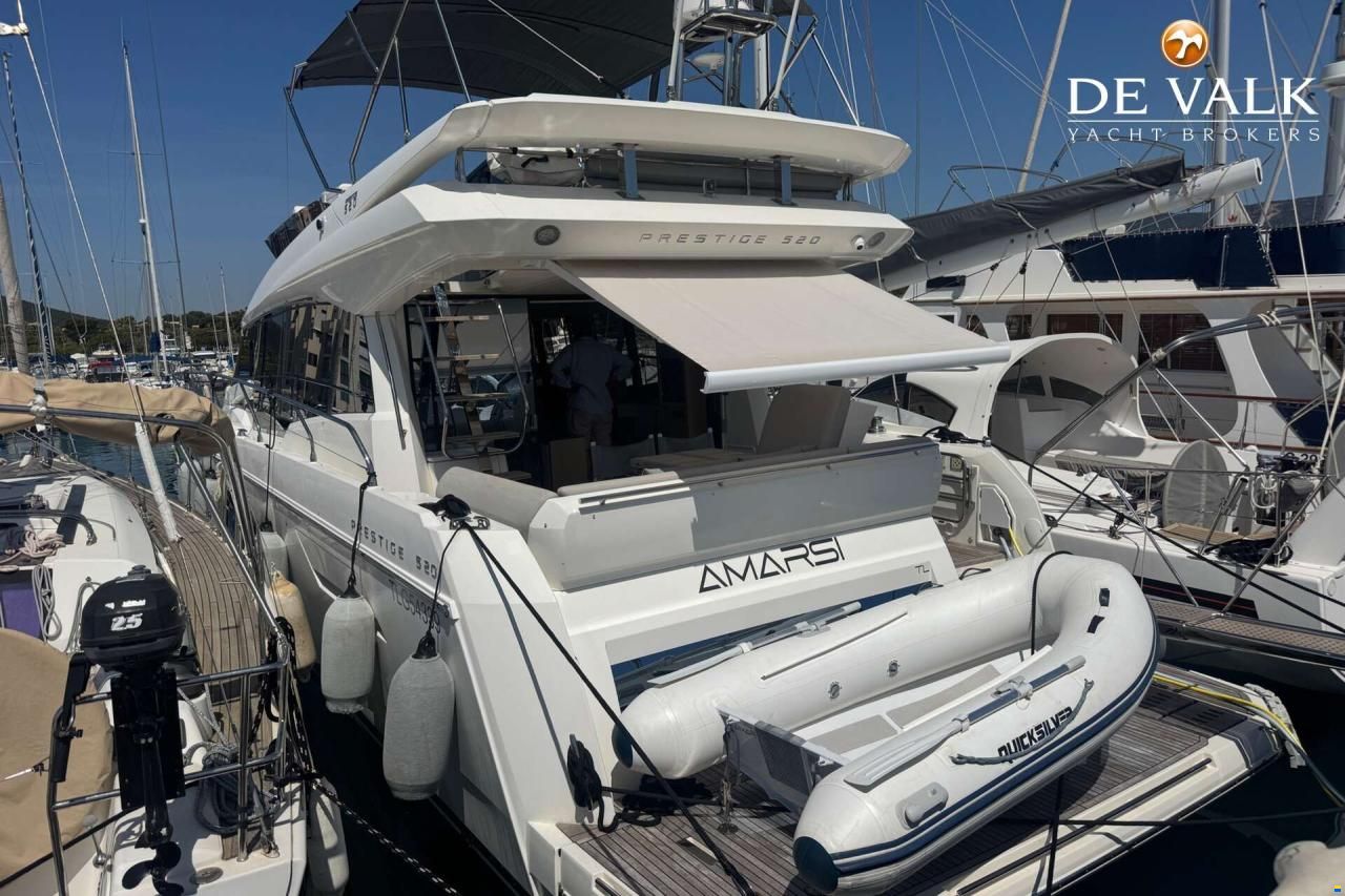 Jeanneau Prestige 50.
