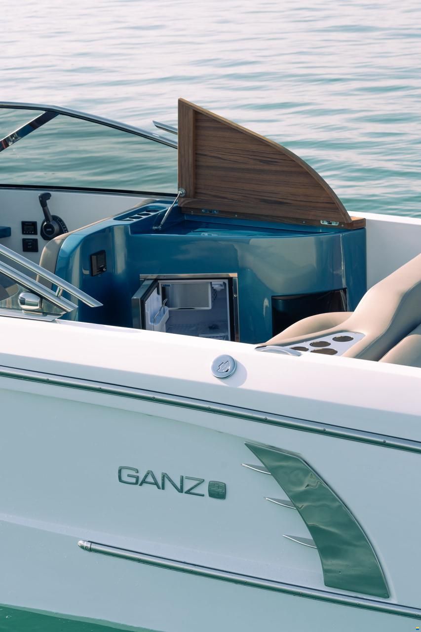 Ganz Boats Ovation 7.6 Cabin