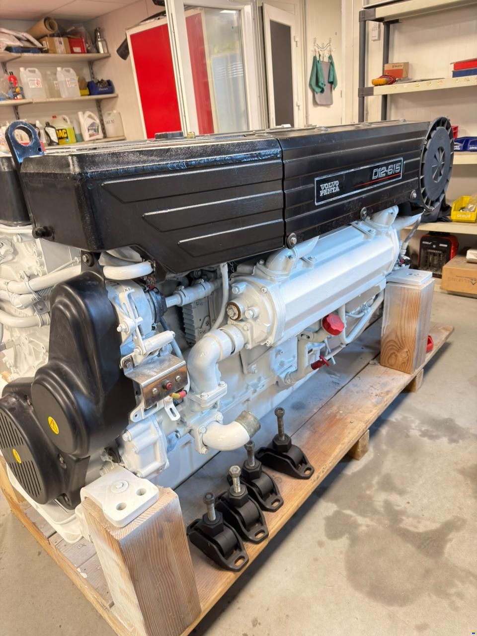 Volvo Penta D12-615