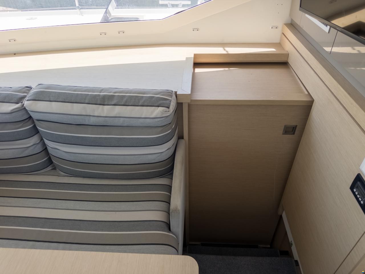 Fountaine Pajot Lucia 40