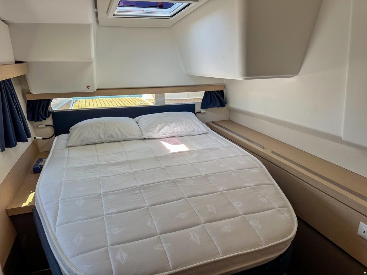 Fountaine Pajot Lucia 40