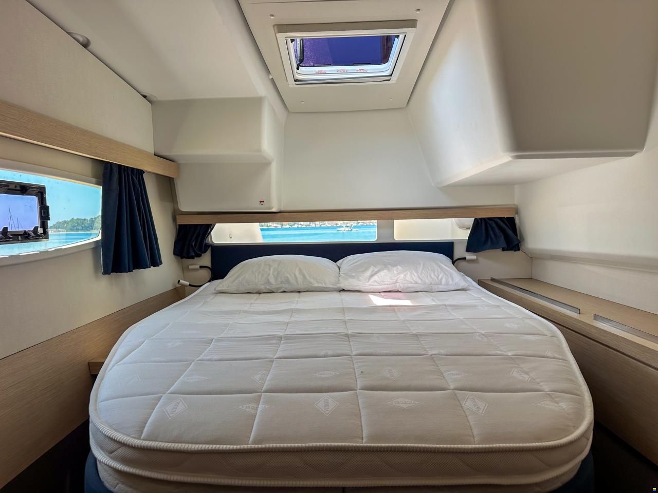 Fountaine Pajot Lucia 40