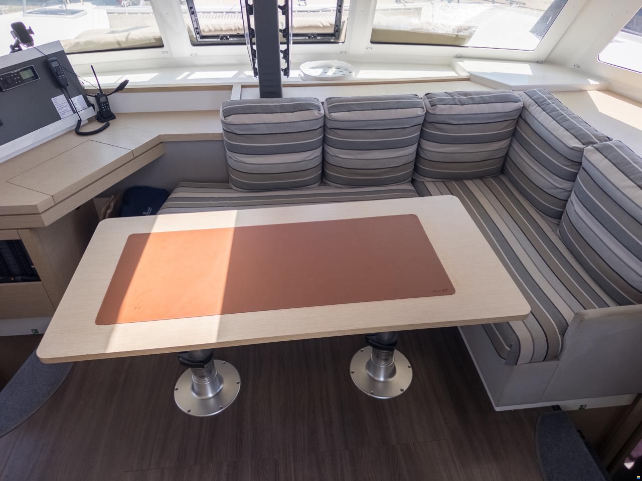 Fountaine Pajot Lucia 40