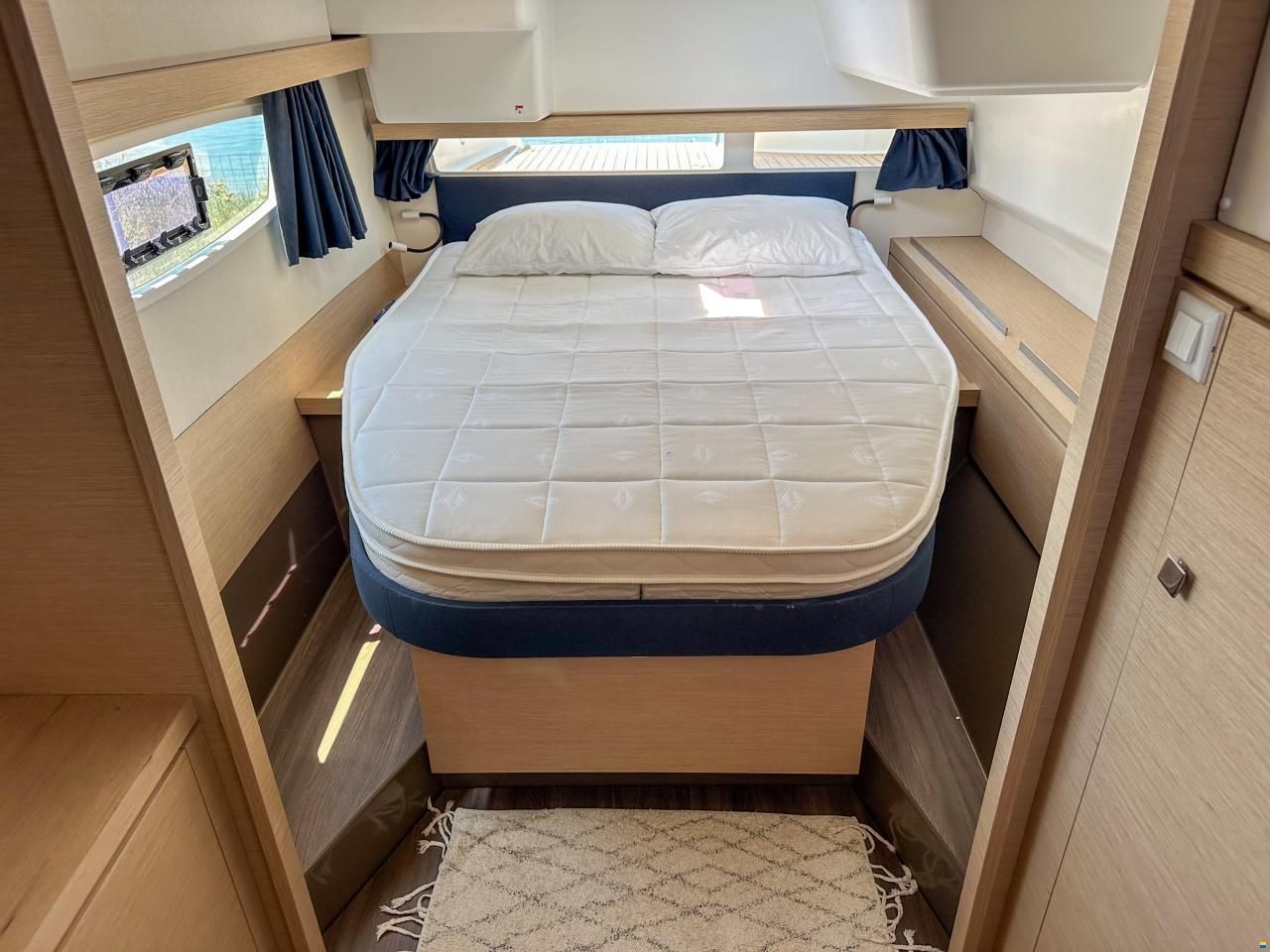 Fountaine Pajot Lucia 40