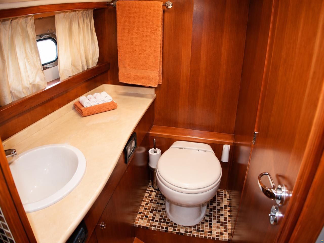 Portofino Marine 37 fly