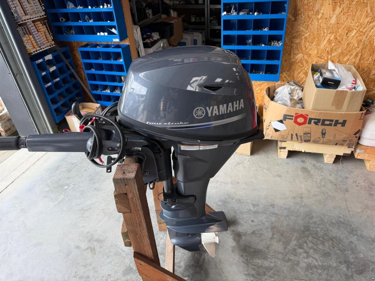 Yamaha F20