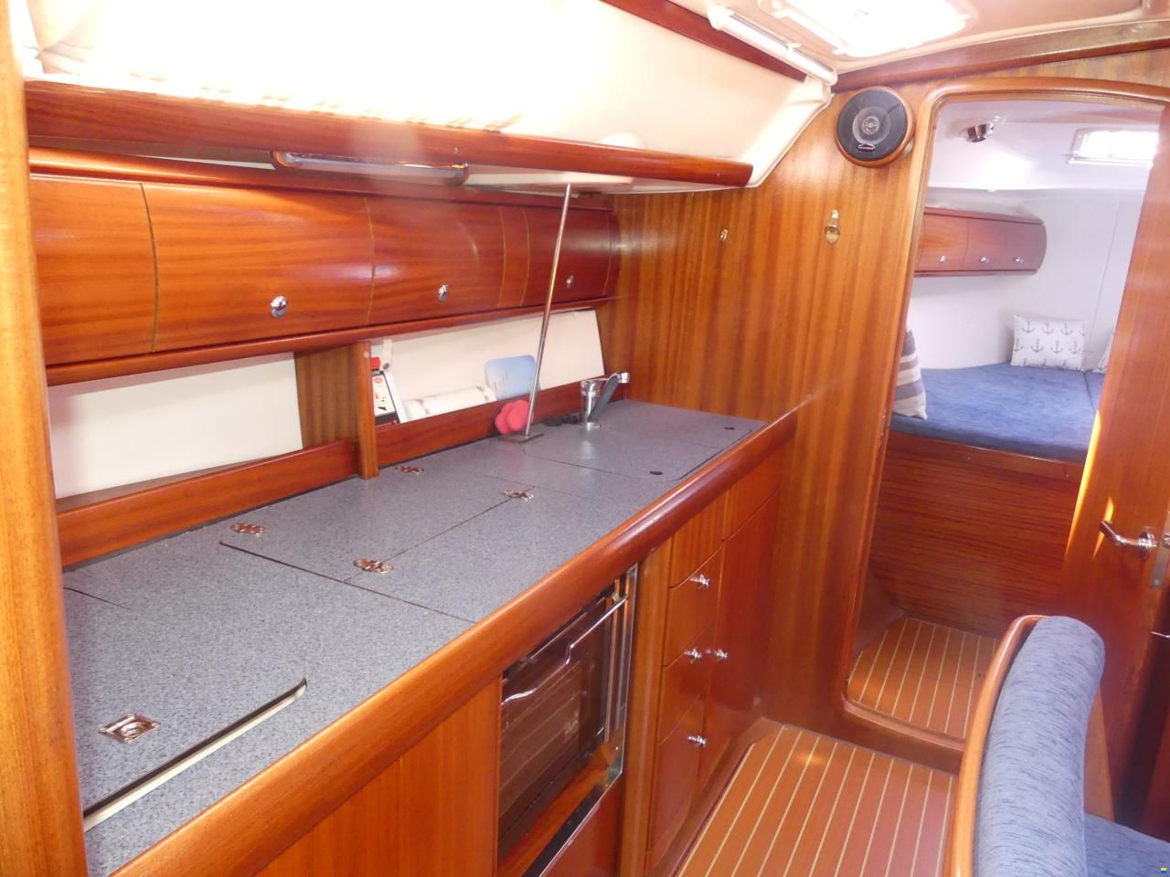 Bavaria 38-3