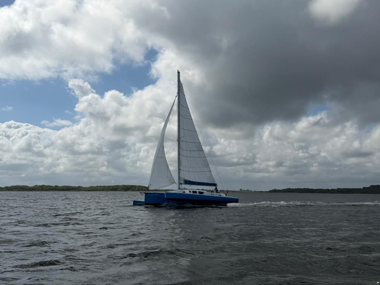 B32