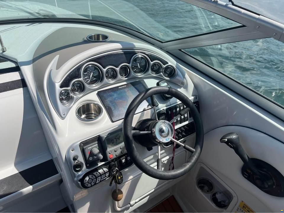 Crownline 270cr