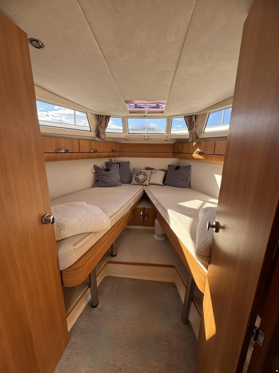 Greenline 33