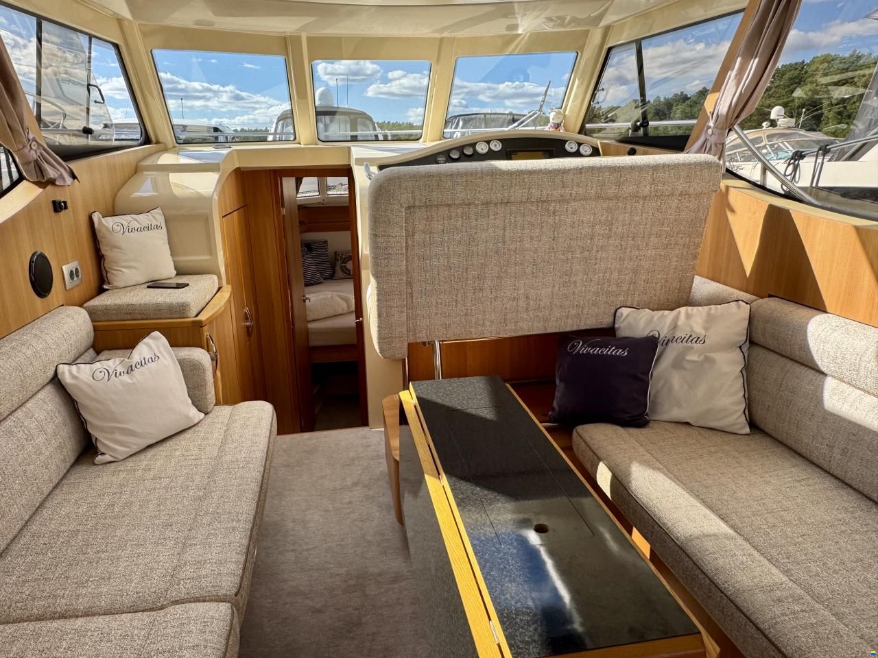 Greenline 33