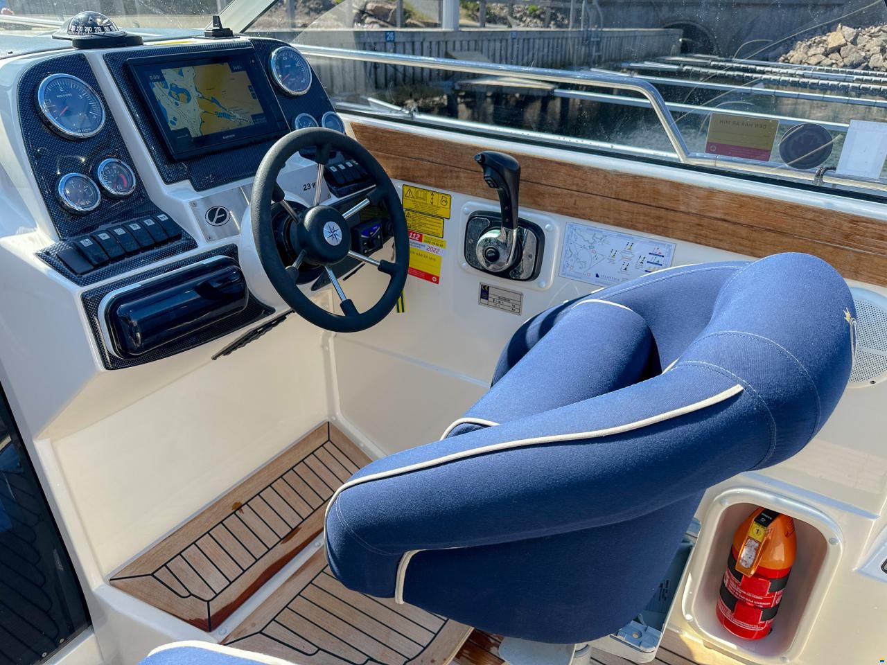 Aquador 23 WA