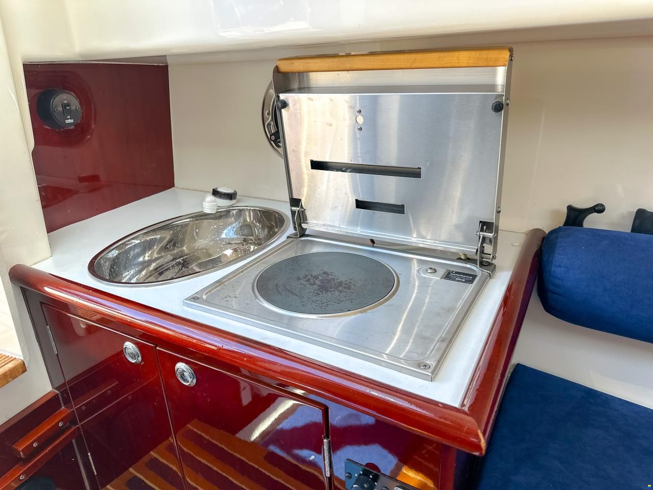 Aquador 23 WA