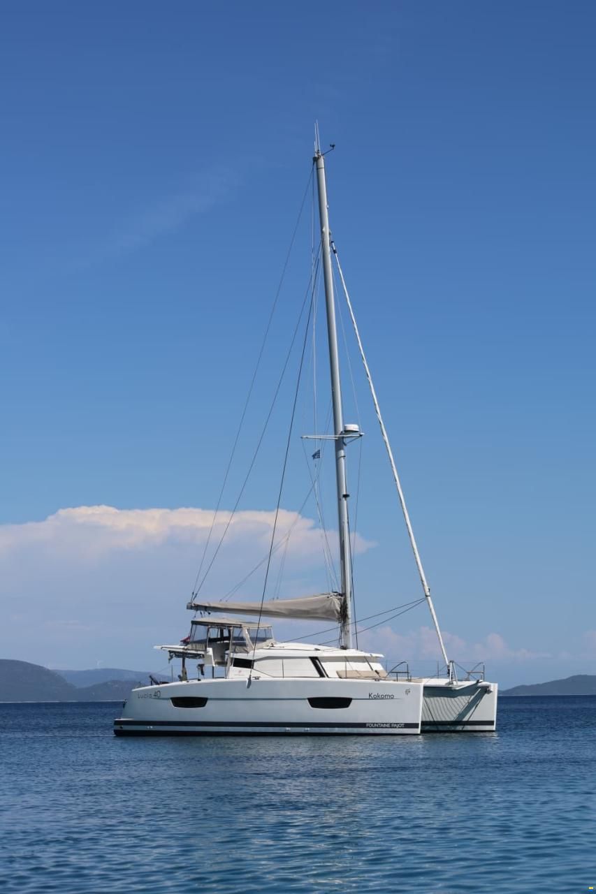 Fountaine Pajot Lucia 40