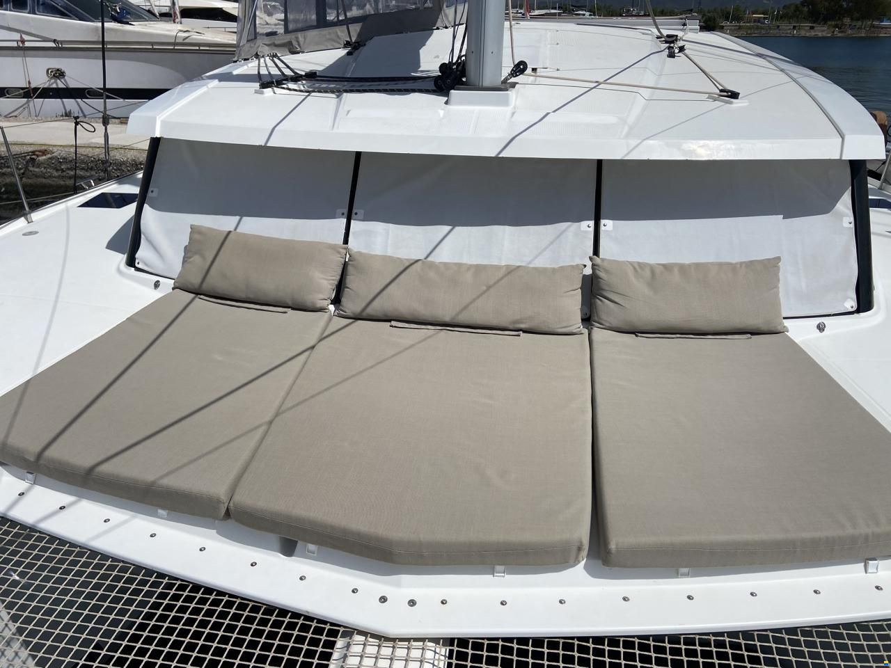 Fountaine Pajot Lucia 40