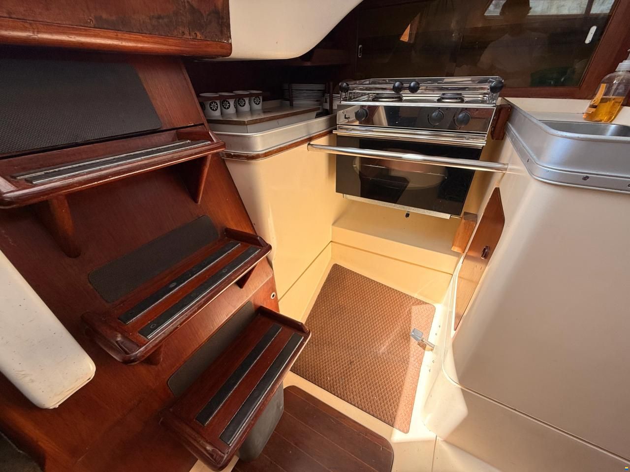 Camper & Nicholsons 31
