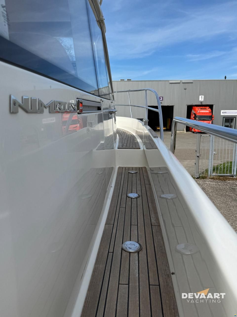 Nimbus 335 Coupe