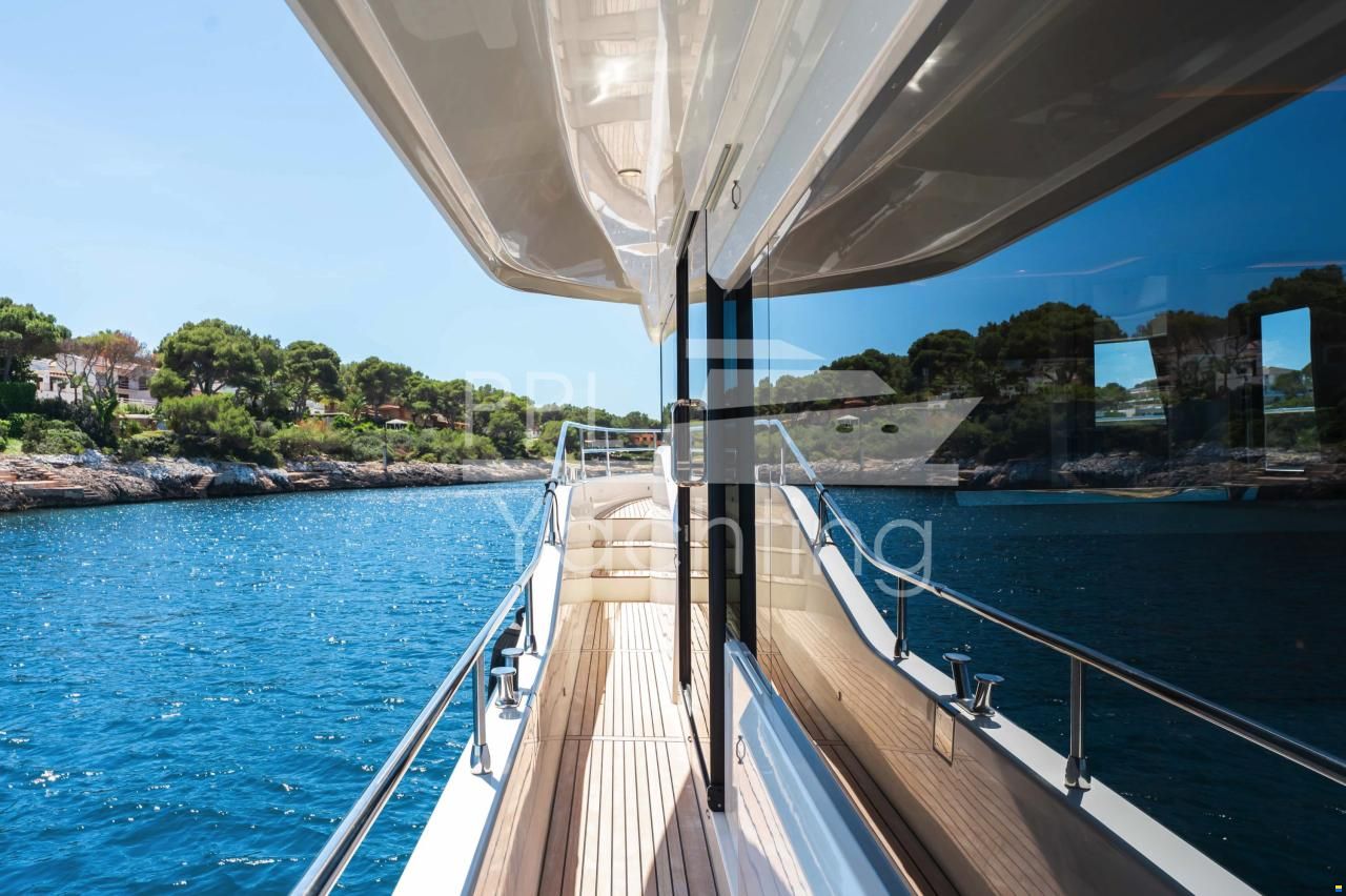 Beneteau Grand Trawler 62