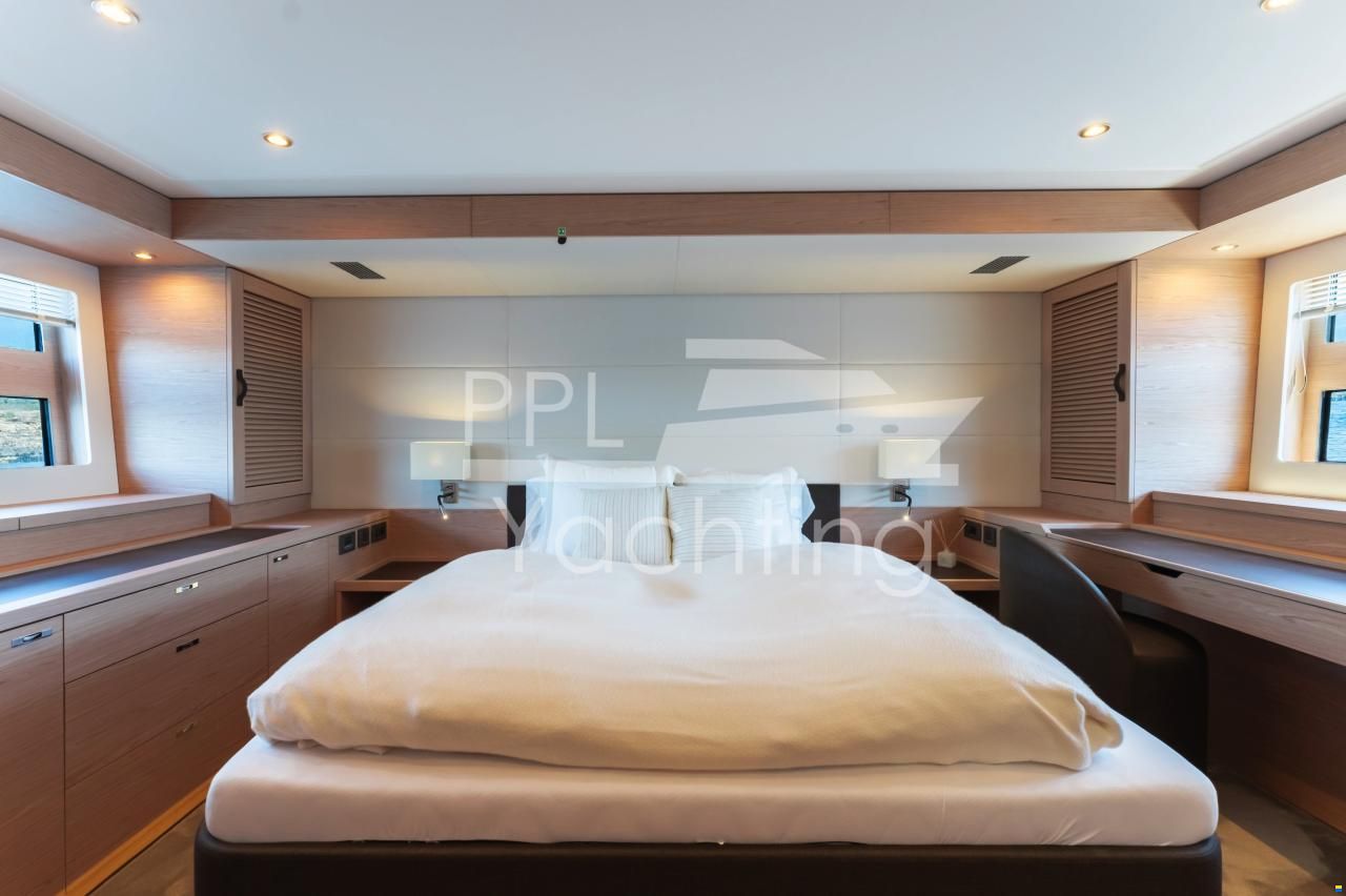 Beneteau Grand Trawler 62