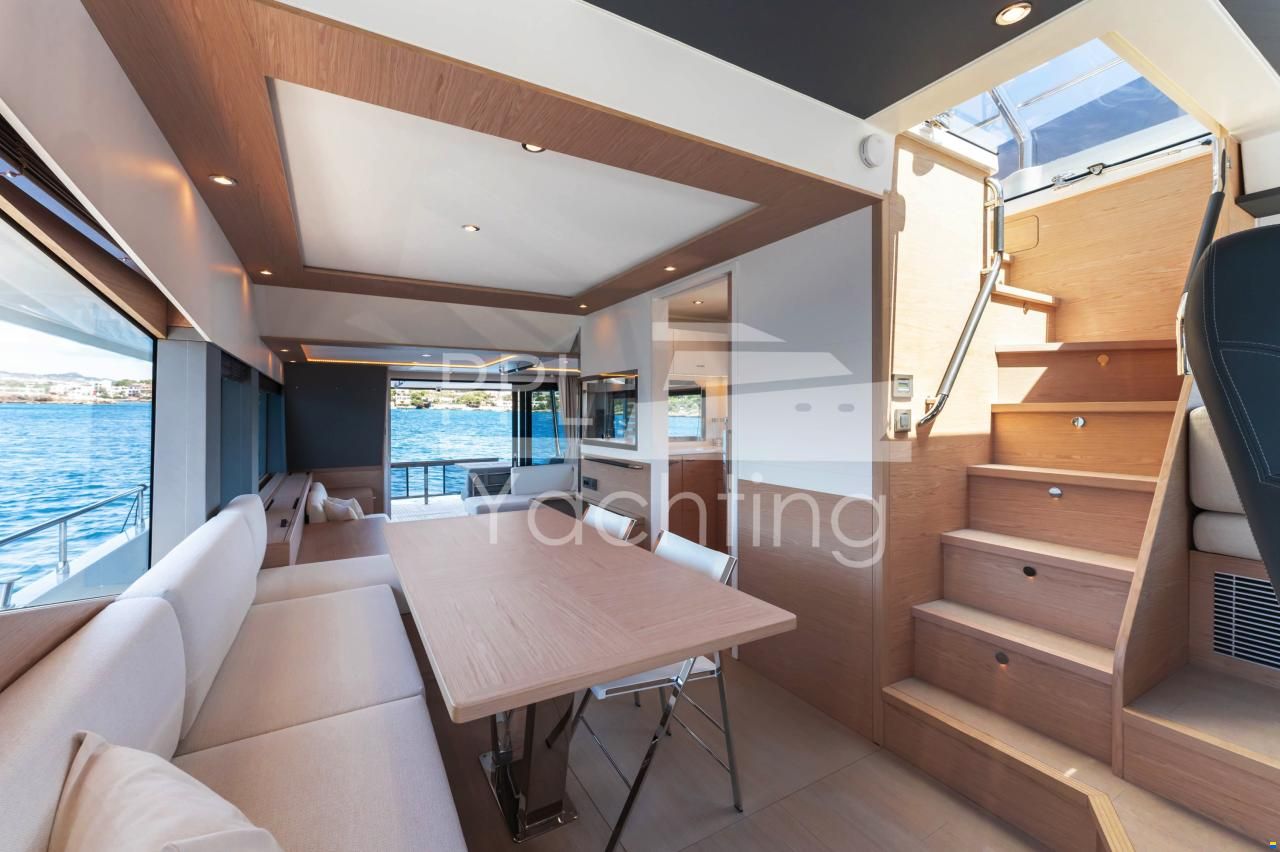 Beneteau Grand Trawler 62