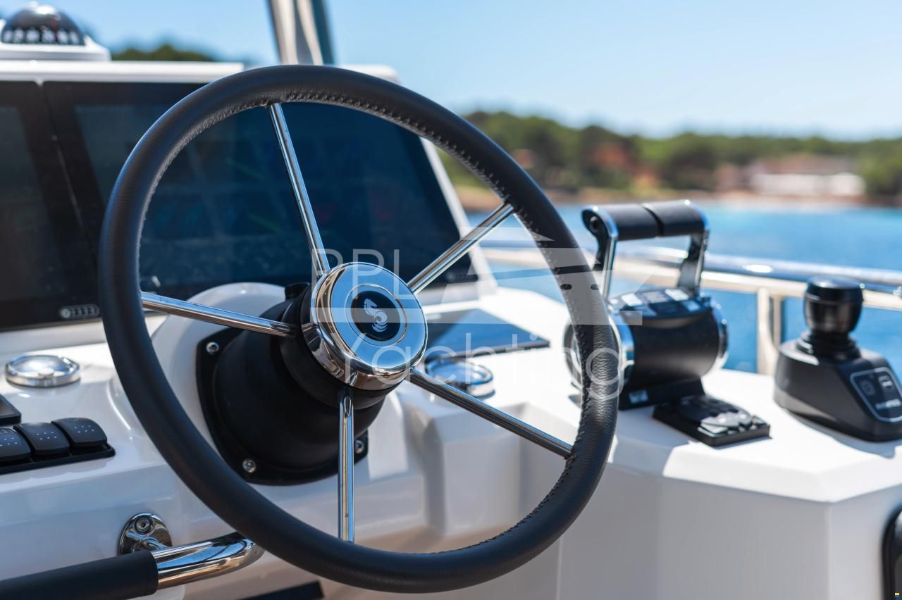Beneteau Grand Trawler 62