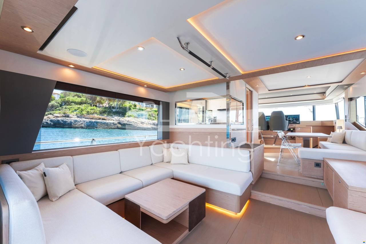 Beneteau Grand Trawler 62