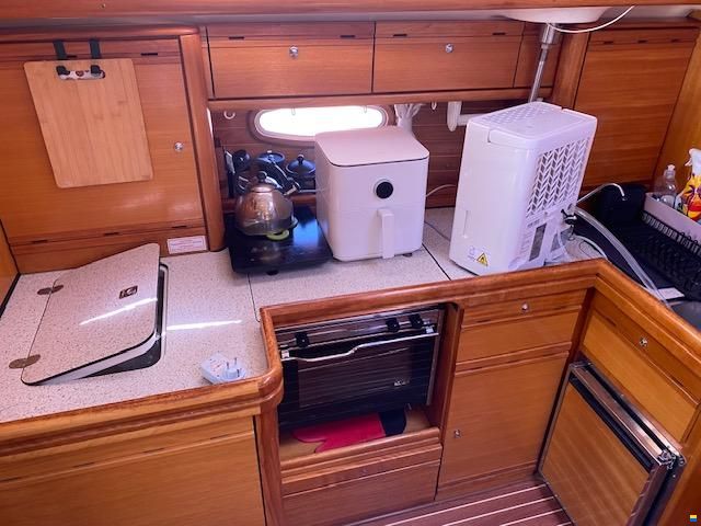 Bavaria 42