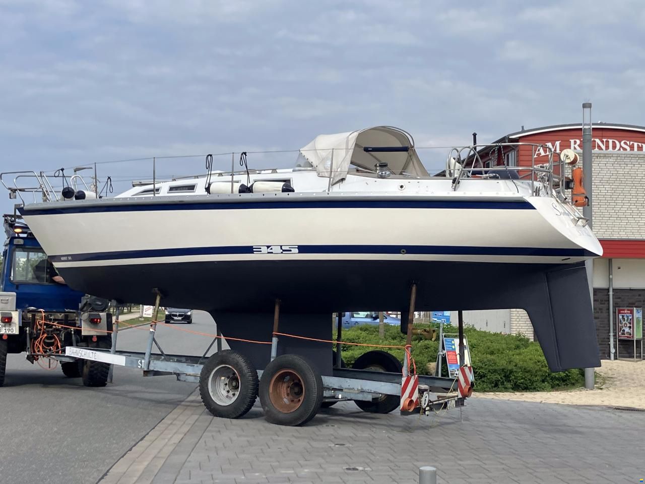 Hatecke Hornet 345