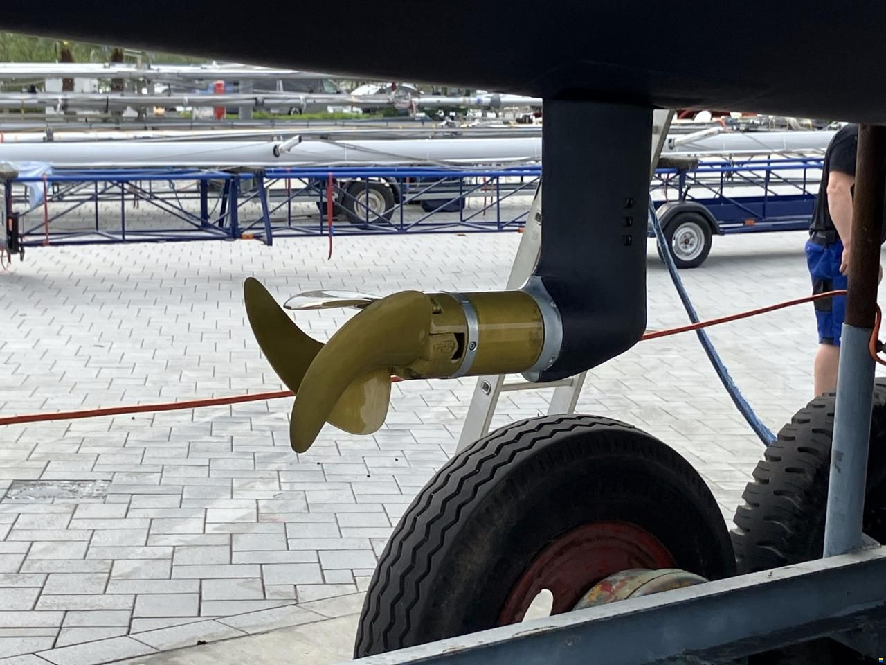 Hatecke Hornet 345