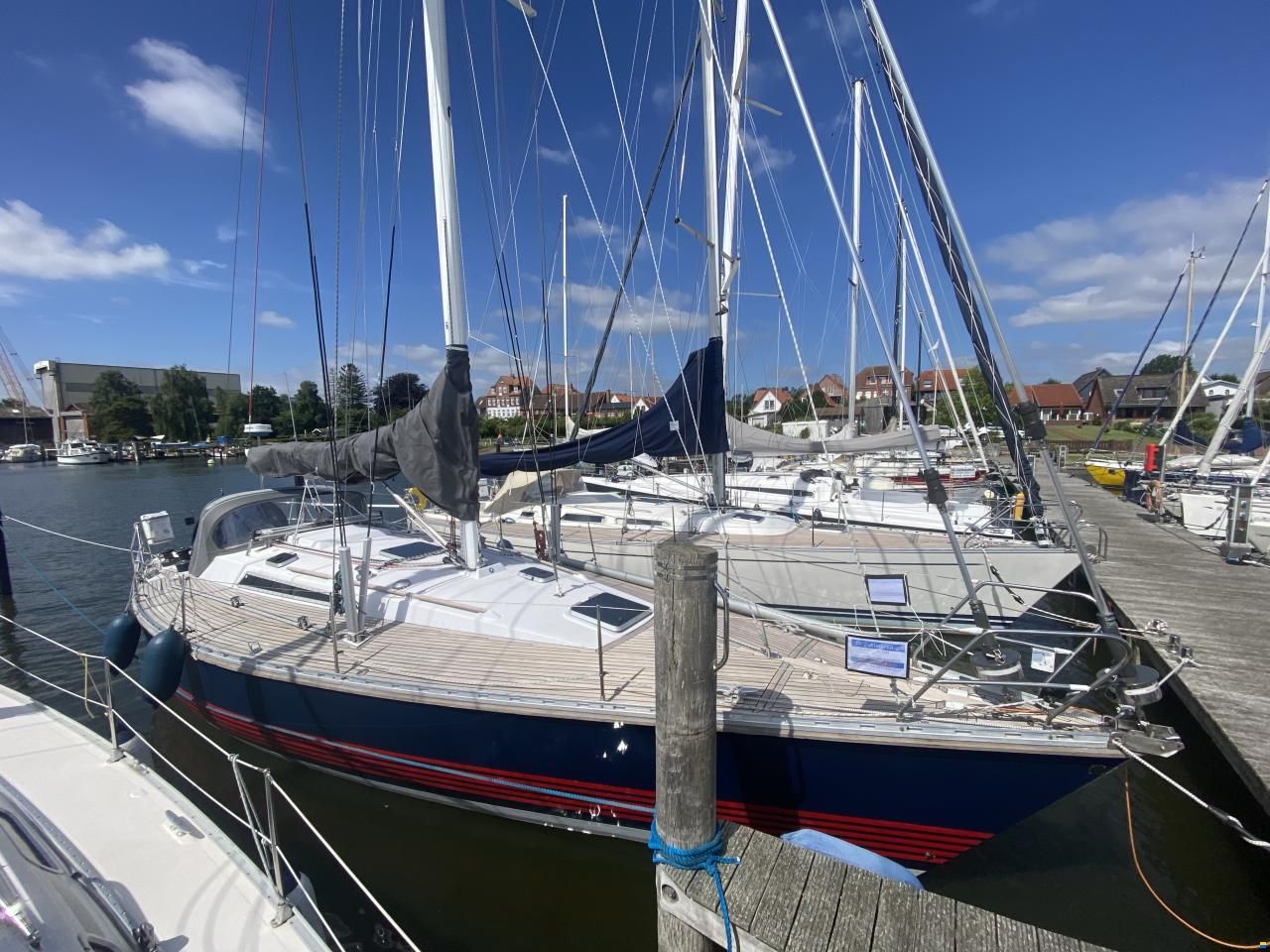Beneteau First 42