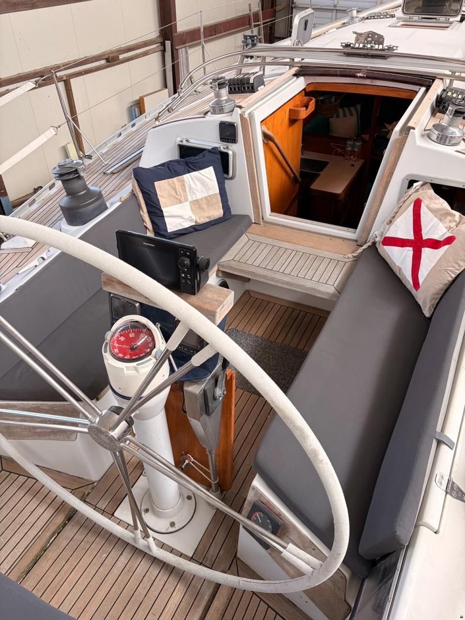 Beneteau First 42