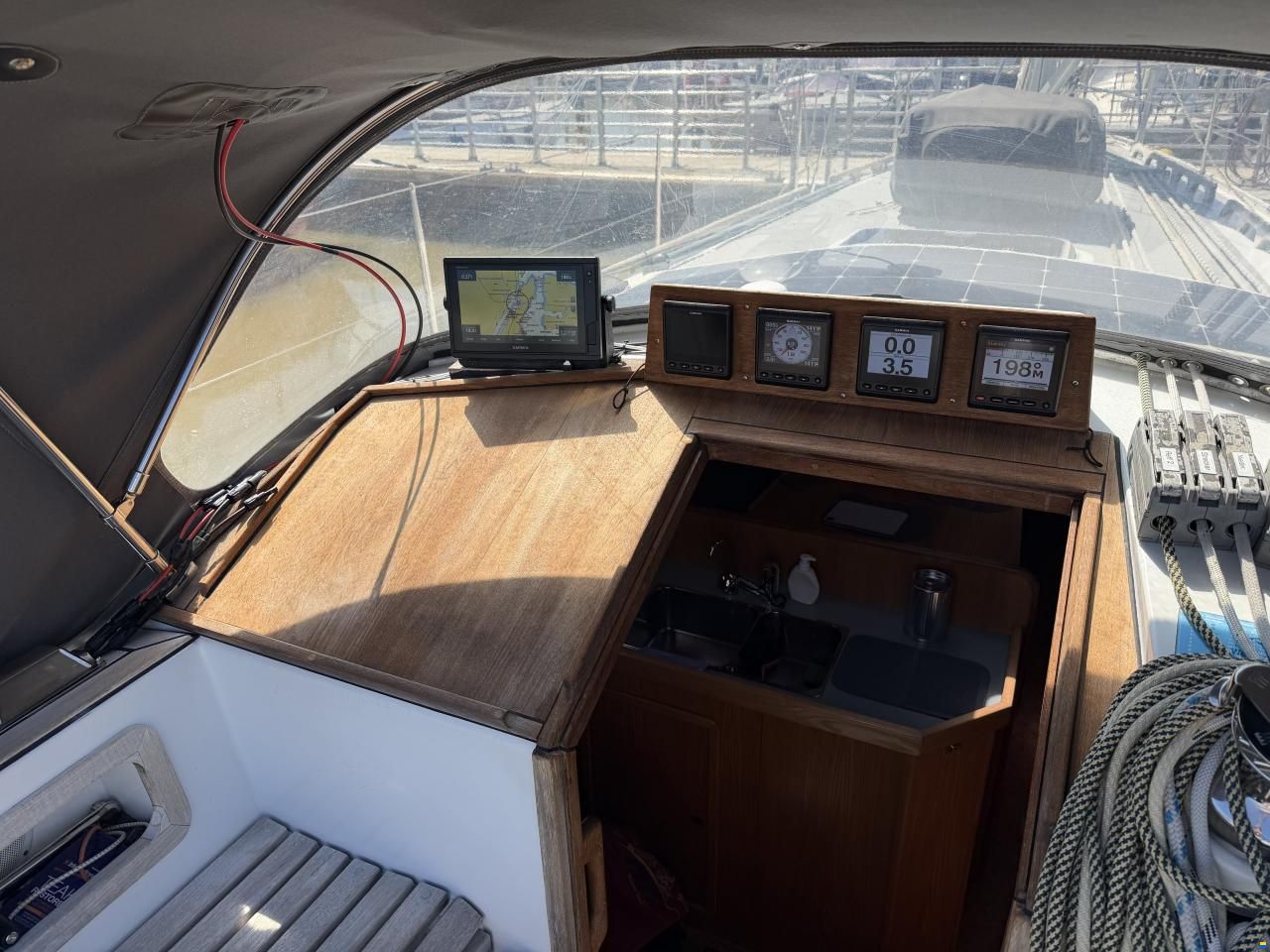 Asante 1100 Hubkiel