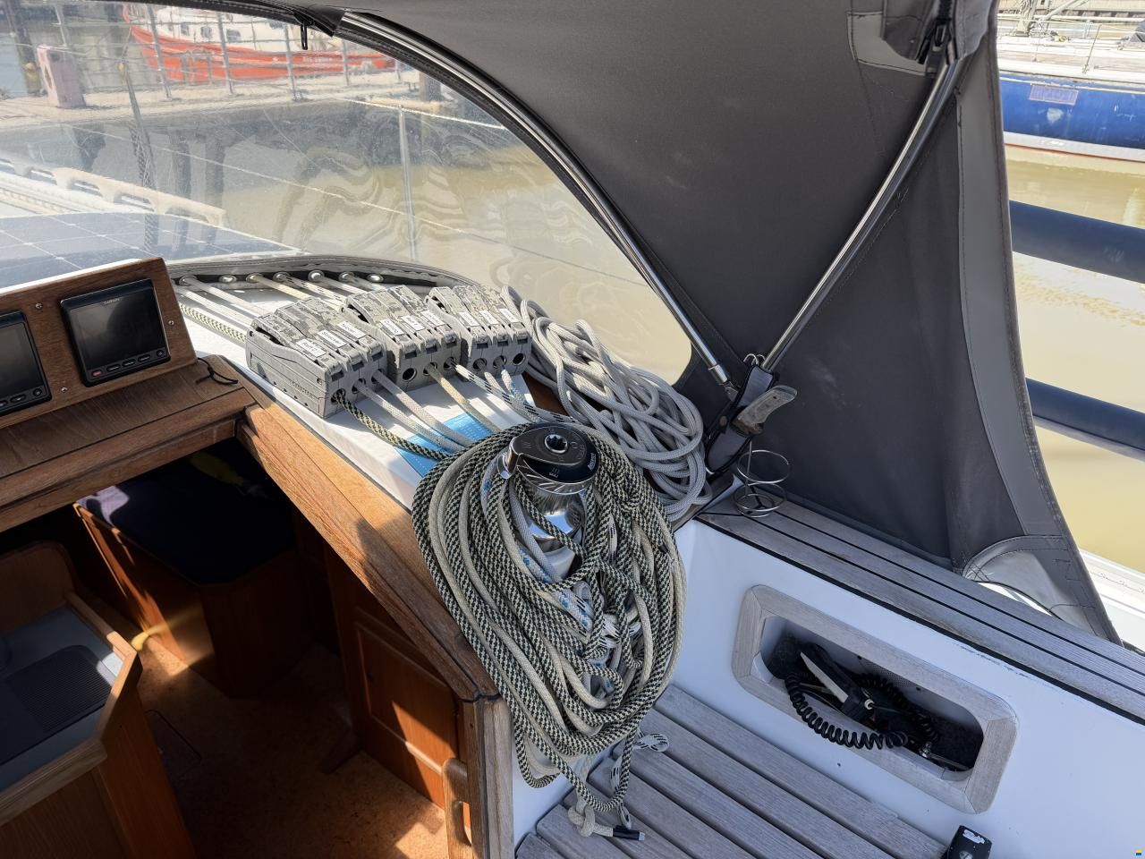 Asante 1100 Hubkiel