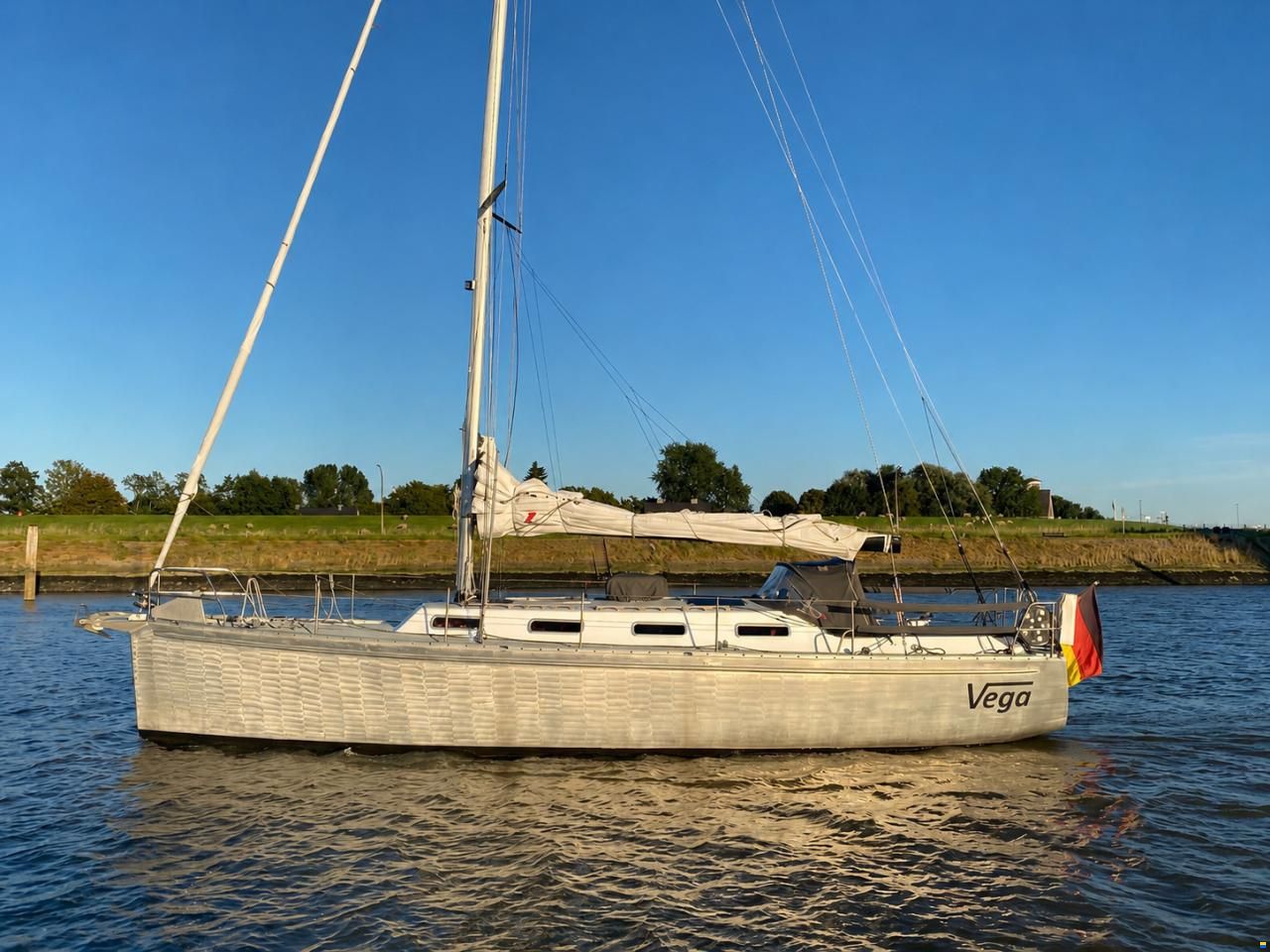 Asante 1100 Hubkiel