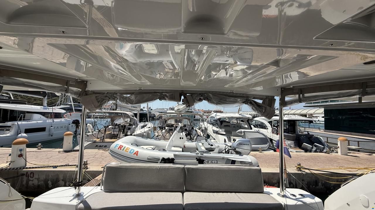 Lagoon 46