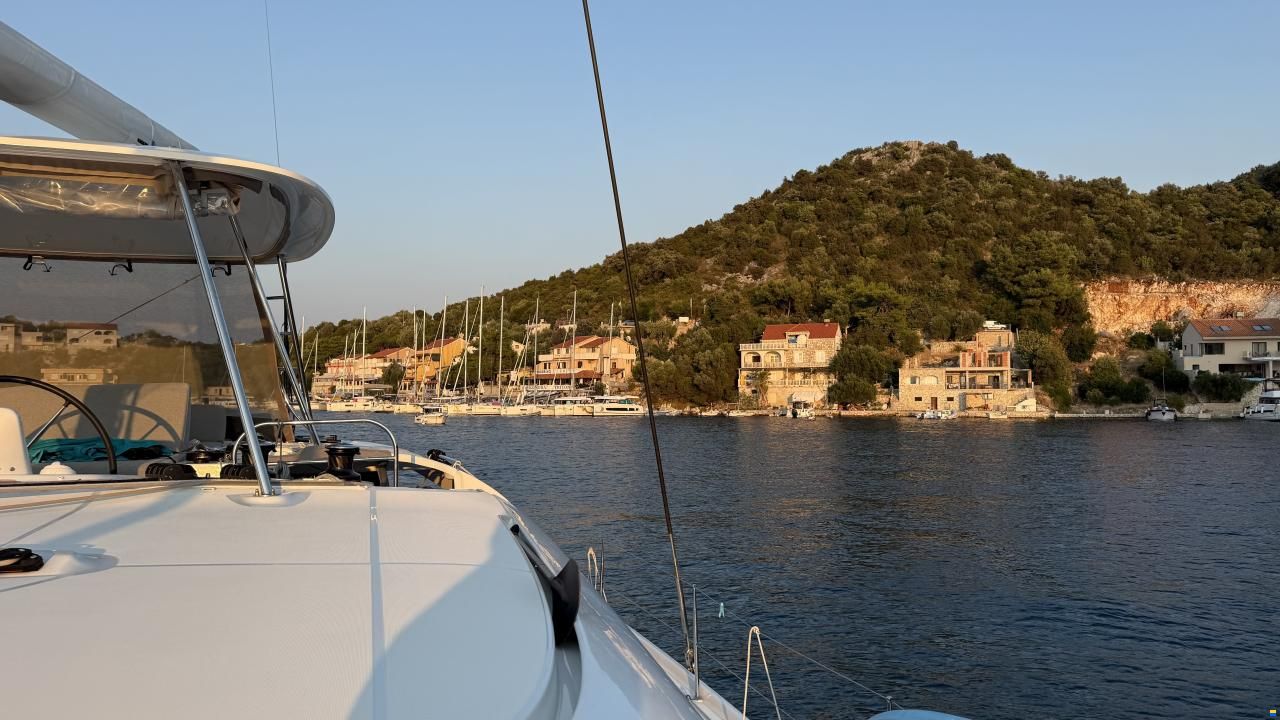 Lagoon 46