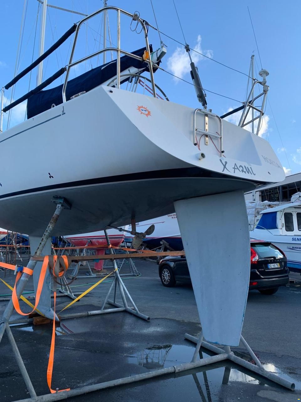J Boats 105