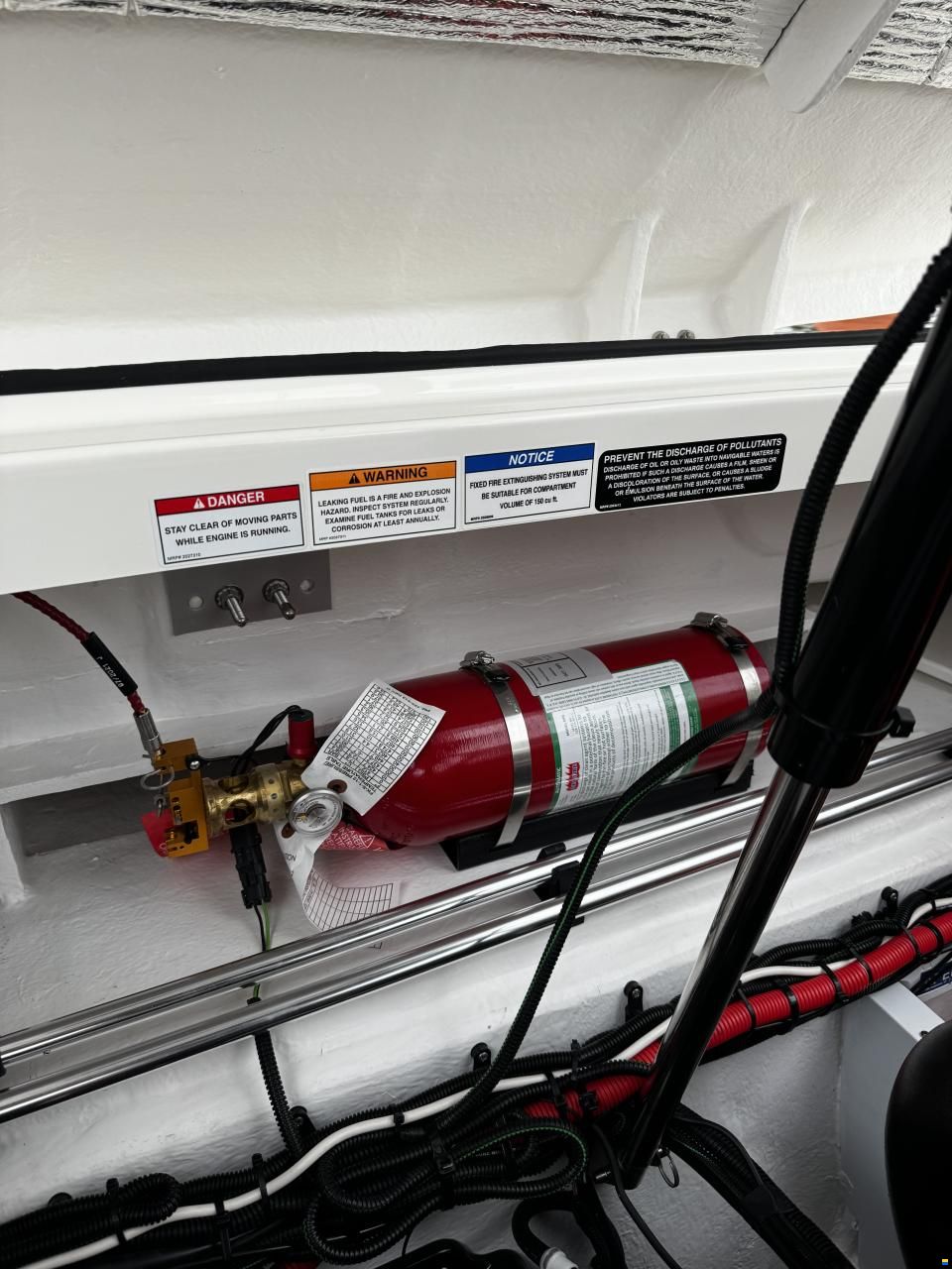 Sea Ray Sun Sport 250 SSE25E