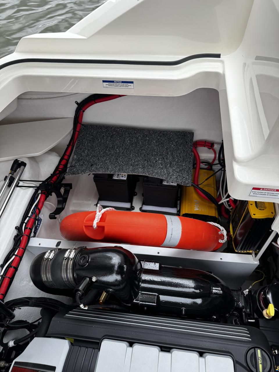 Sea Ray Sun Sport 250 SSE25E