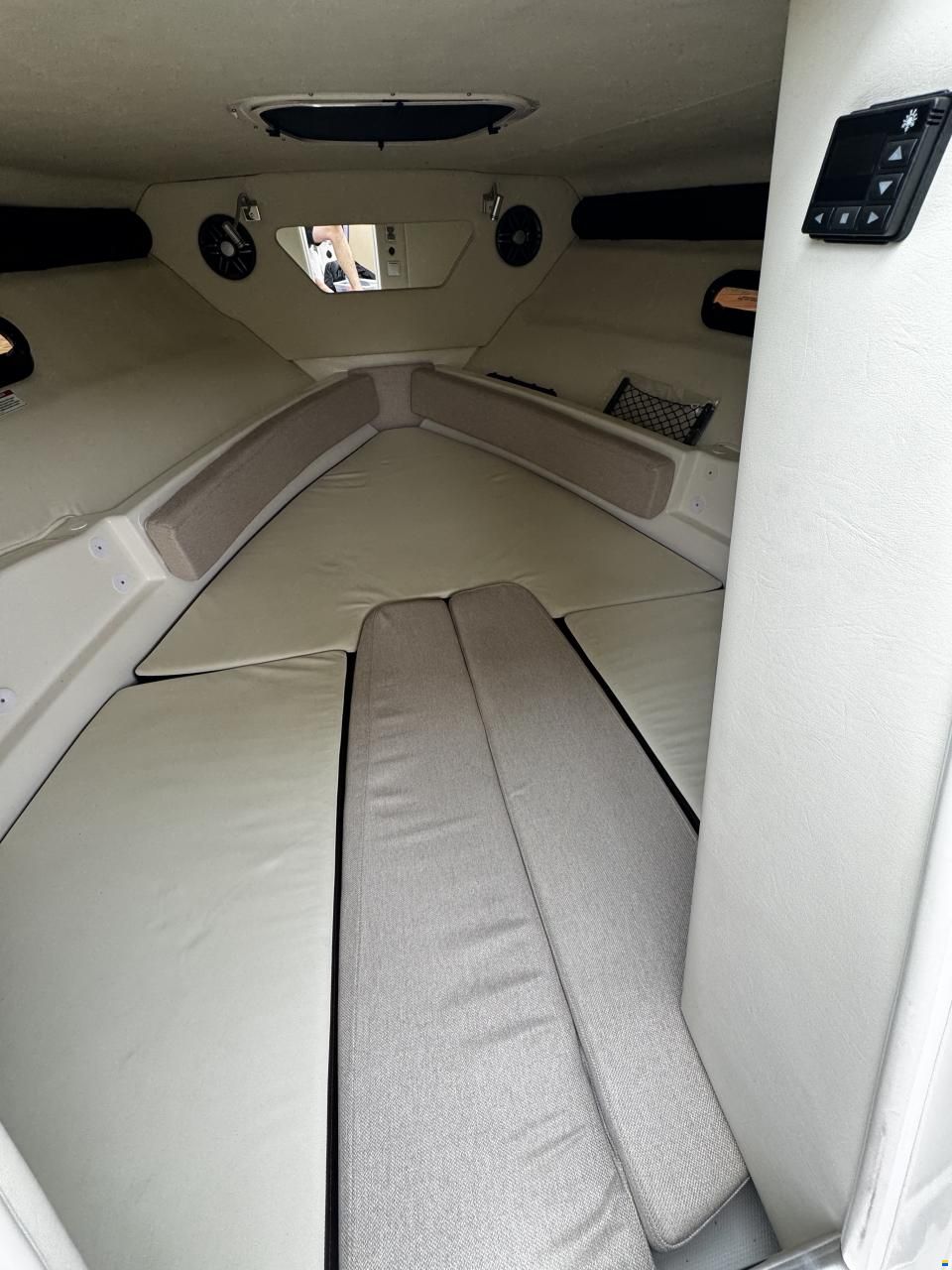 Sea Ray Sun Sport 250 SSE25E