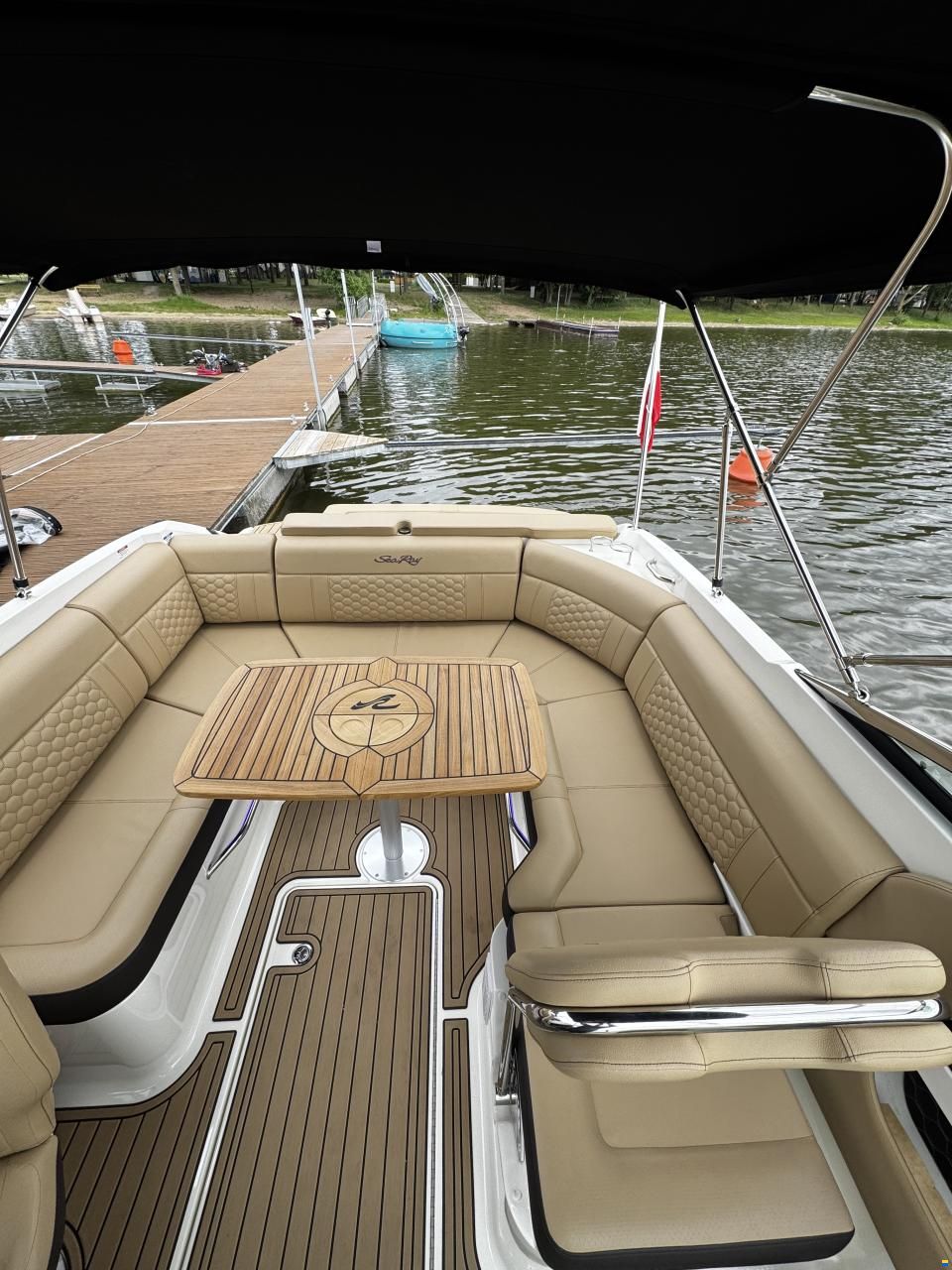 Sea Ray Sun Sport 250 SSE25E