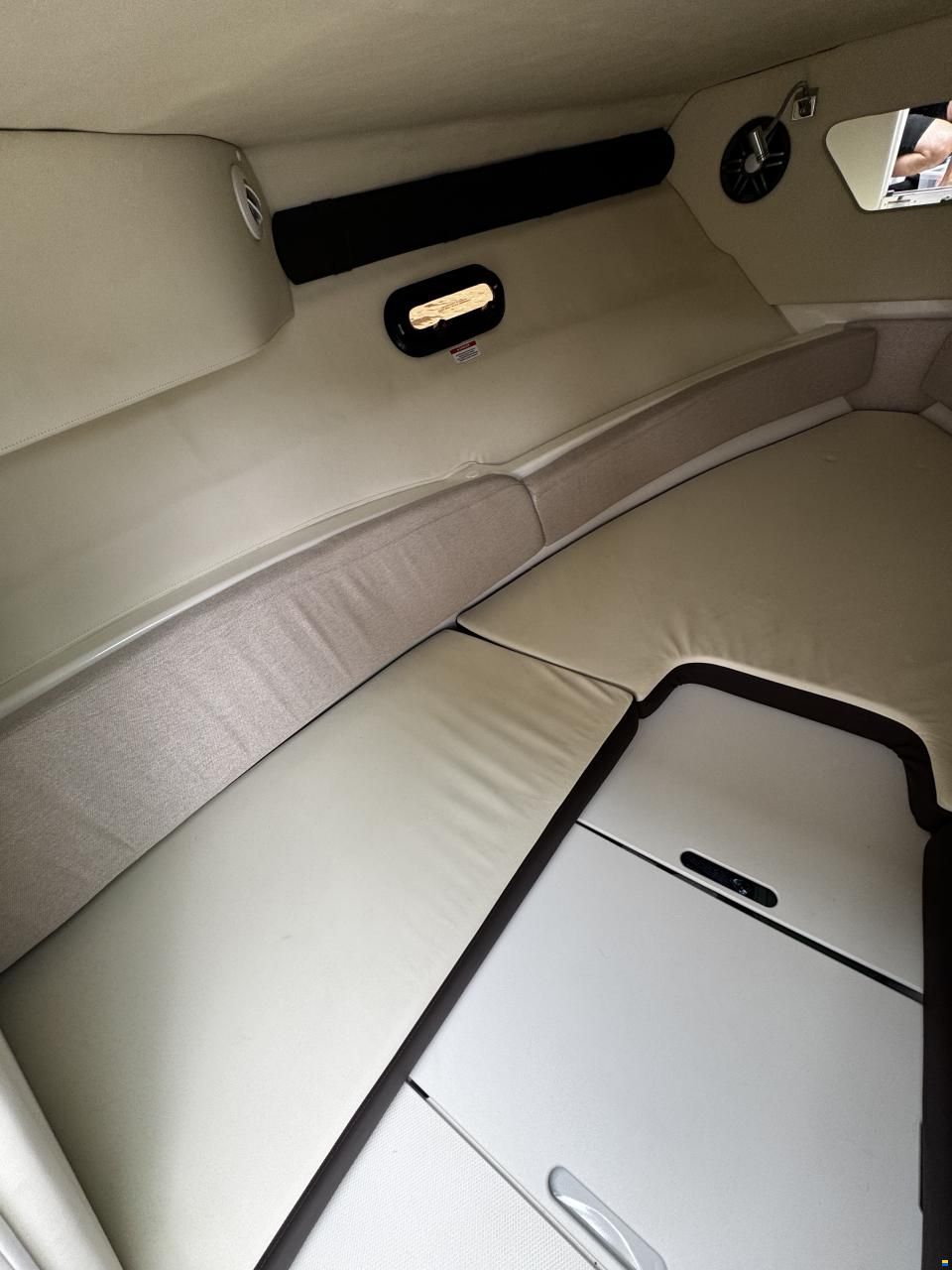 Sea Ray Sun Sport 250 SSE25E