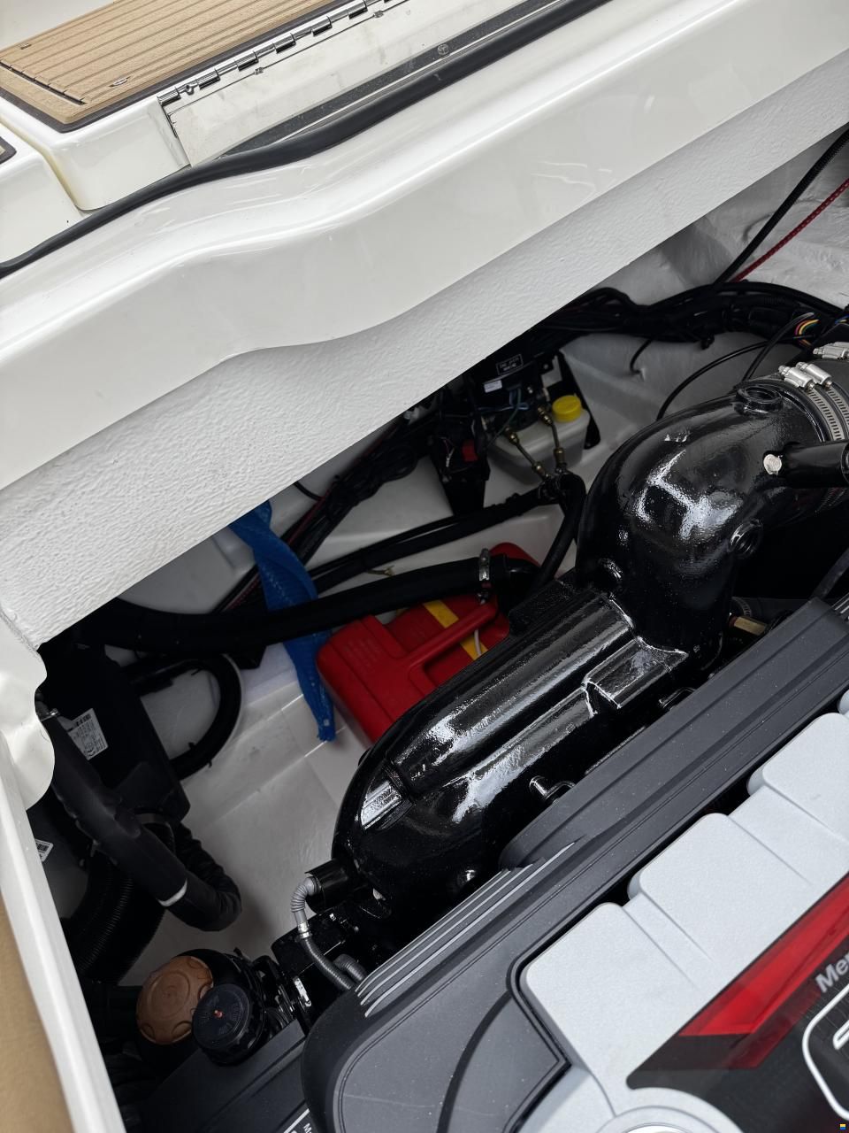 Sea Ray Sun Sport 250 SSE25E