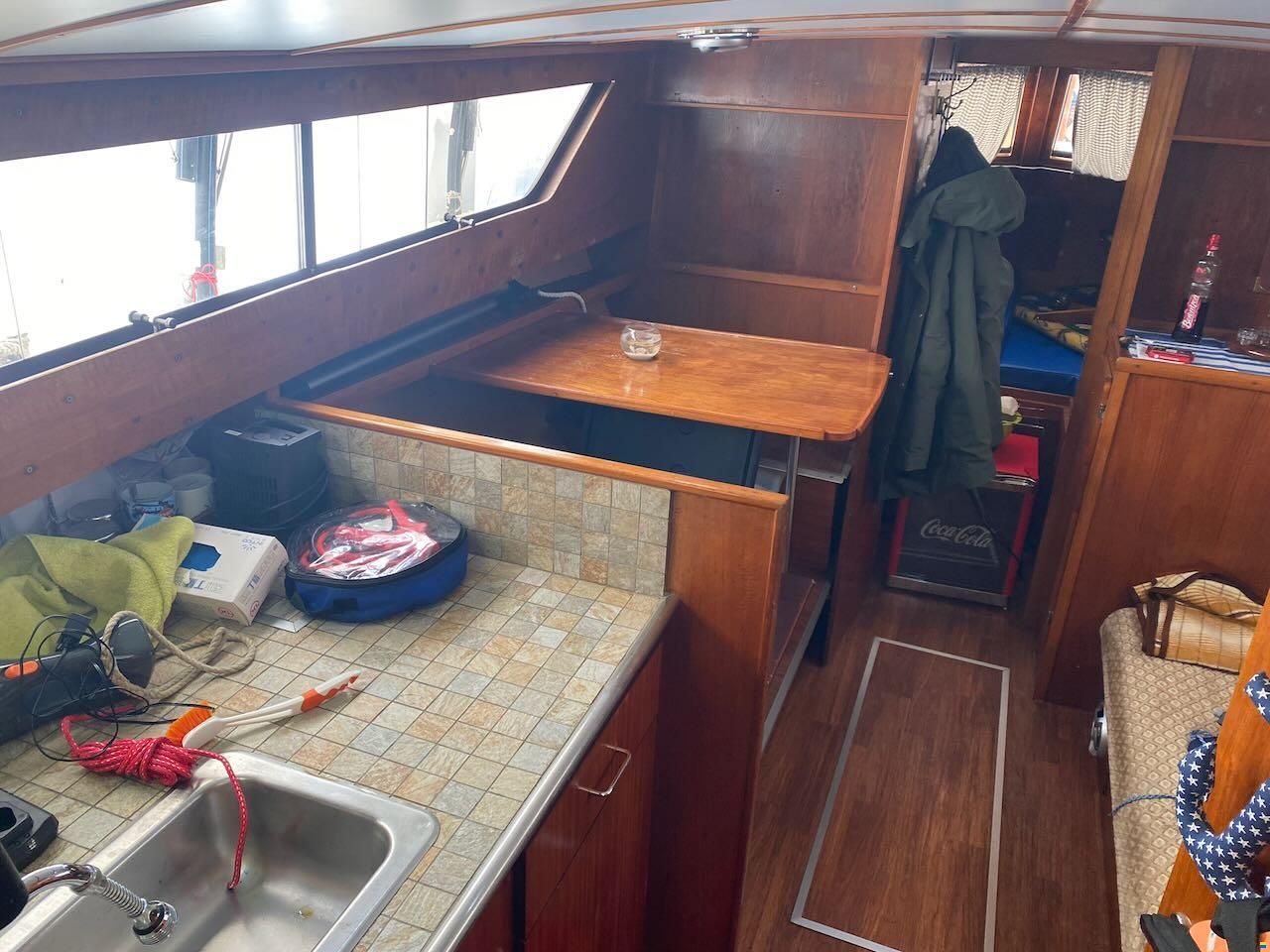 Chris Craft Express Cruiser 30