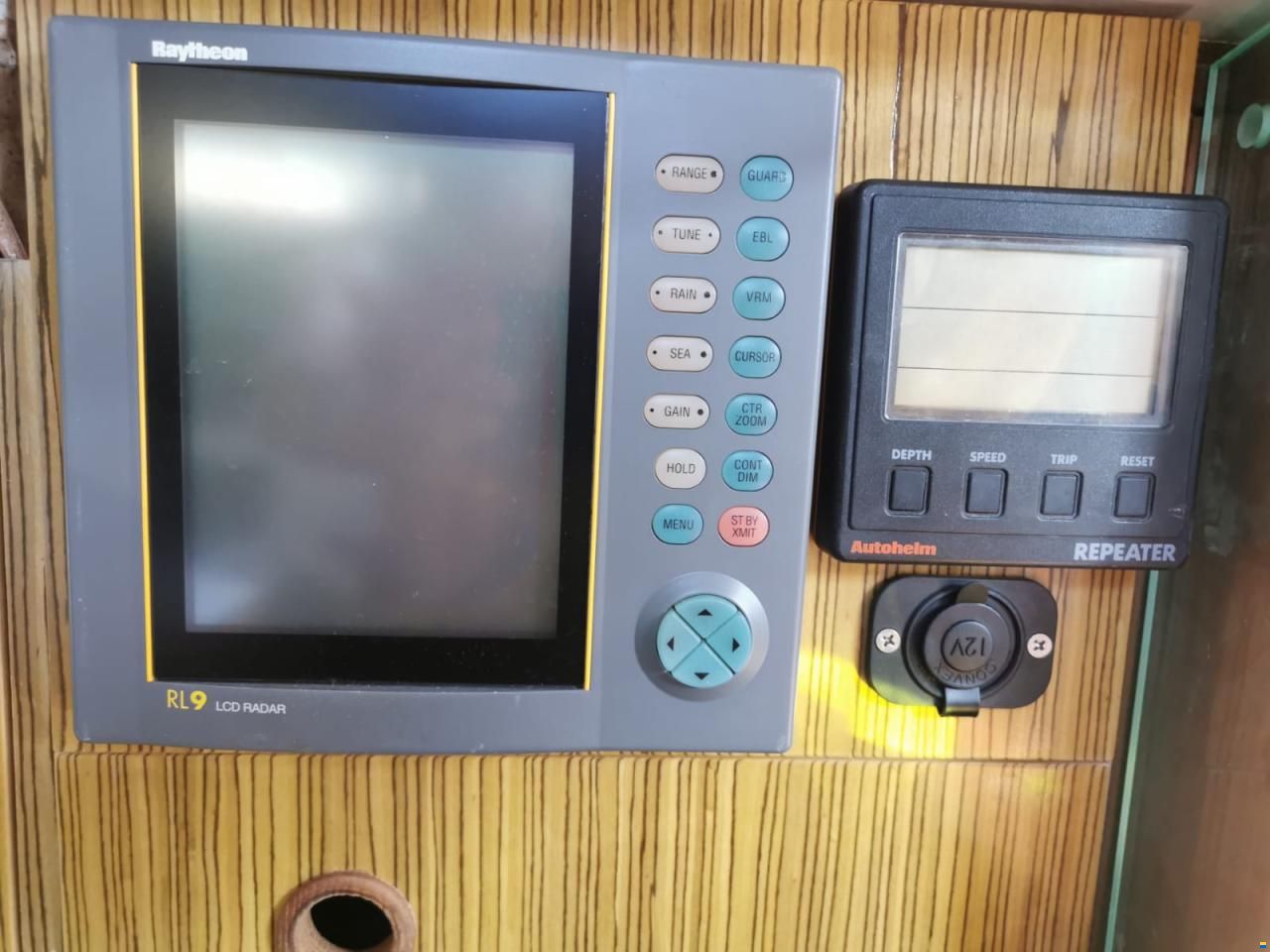 Gibert Marine Chatam 33