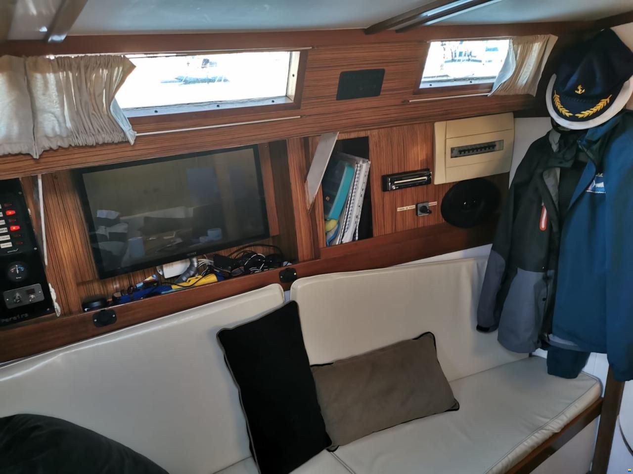 Gibert Marine Chatam 33