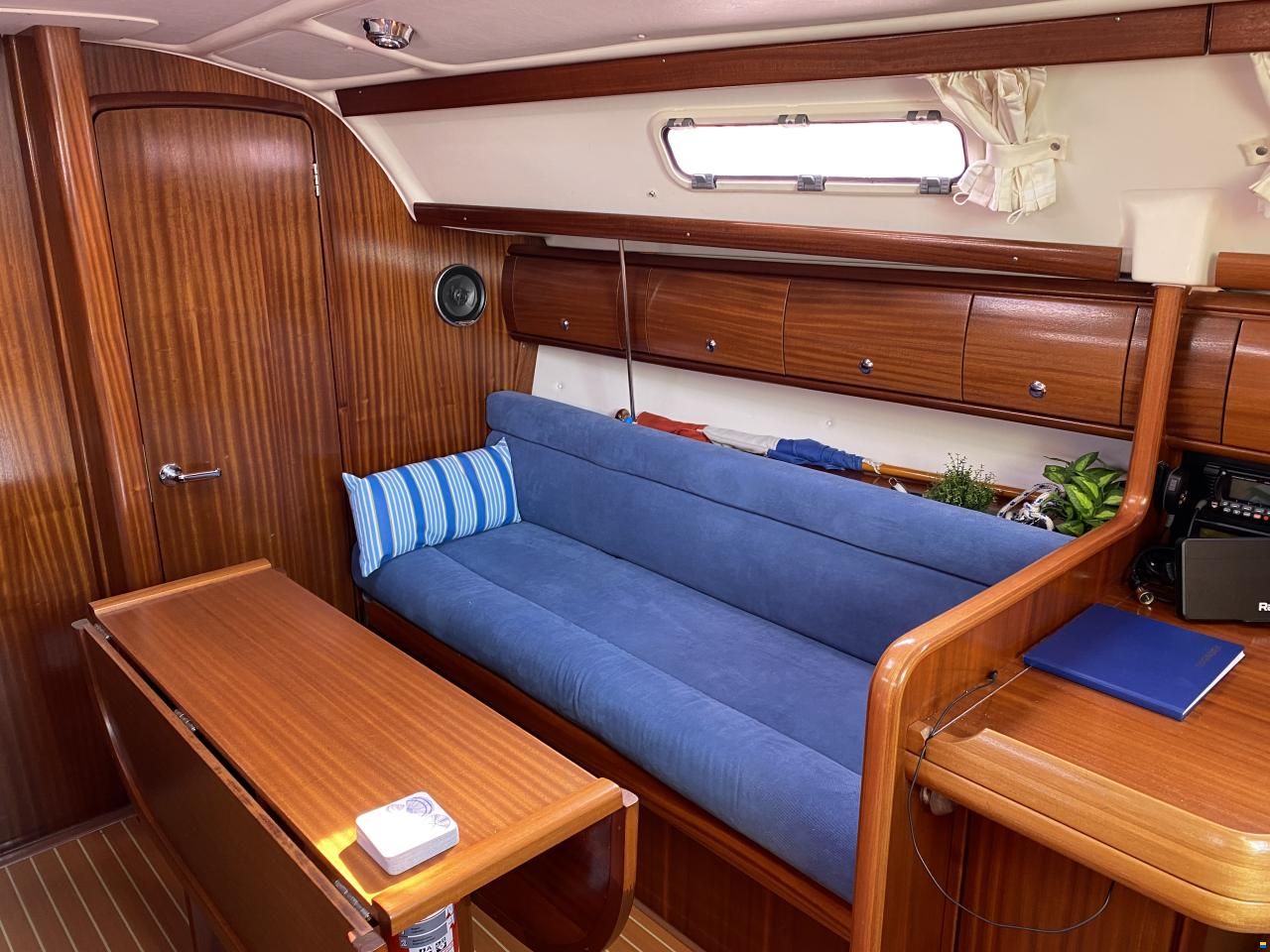 Bavaria 32