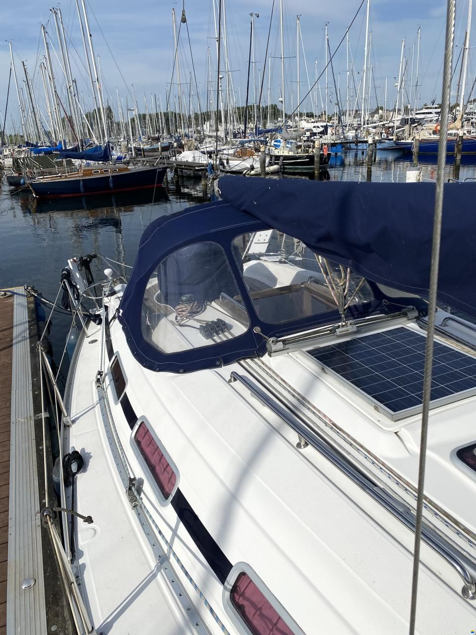 Bavaria 32