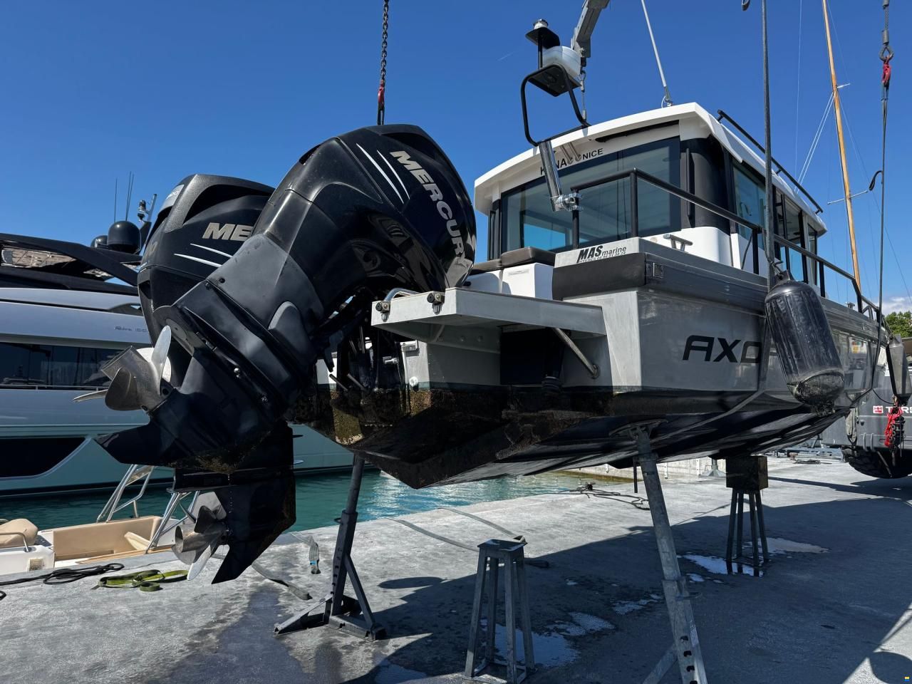 Axopar 28 Cabin R Limited Edition